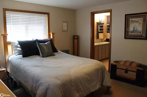 Bedroom - 23 17th Ave, Hampton, IA 50441 photo 9 of 10