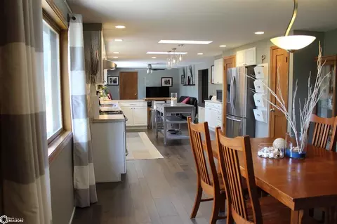 Dining - 23 17th Ave, Hampton, IA 50441 photo 2 of 3