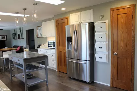 Kitchen - 23 17th Ave, Hampton, IA 50441 photo 3 of 5
