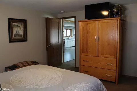 Bedroom - 23 17th Ave, Hampton, IA 50441 photo 10 of 10