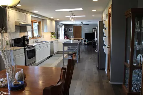 Kitchen - 23 17th Ave, Hampton, IA 50441 photo 1 of 5