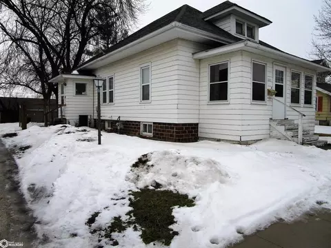 1610 Washington, Eldora, IA 50627 photo 2