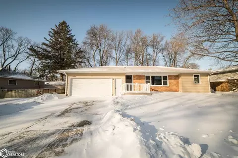 5 S 18th, Clear Lake, IA 50428