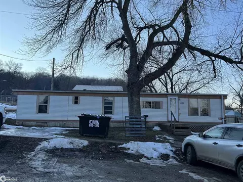 121 Church St, Smithland, IA 51056