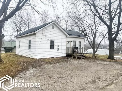 607 S Columbia, Bloomfield, IA 52537