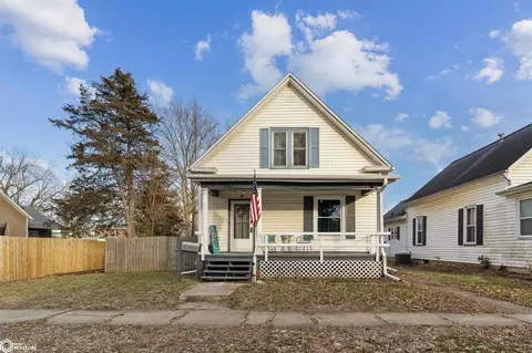 1412 S 12th St, Burlington, IA 52601