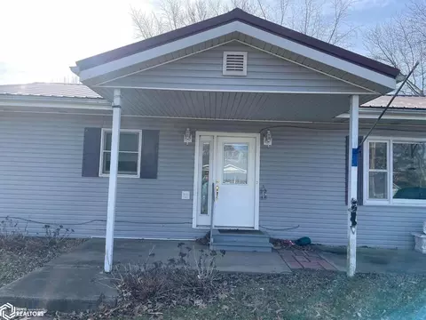 Exterior - 1202 E Grant St, Centerville, IA 52544 photo 3 of 10