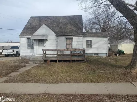 102 W Clark Ave, Quimby, IA 51049