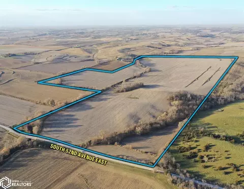 S 52nd Avenue E, Grinnell, IA 50112