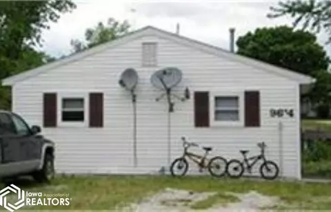 9614 Main St, Wapello, IA 52653