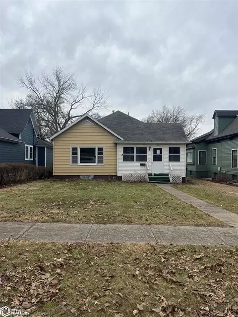 114 E Clarinda, Shenandoah, IA 51601