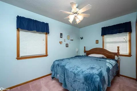 Bedroom - 918 E 3rd St, Vinton, IA 52349 photo 1 of 3