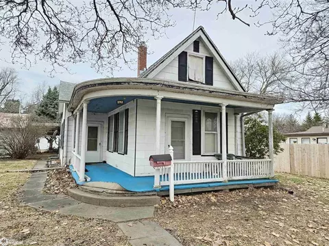1141 S Garfield Ave, Burlington, IA 52601