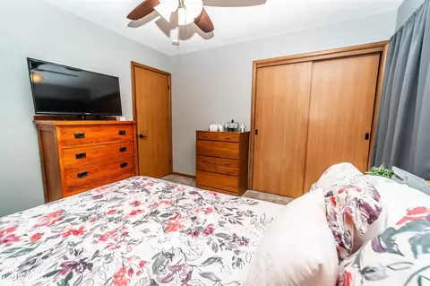 Bedroom - 501 E Maple Ave, Conrad, IA 50621 photo 7 of 9
