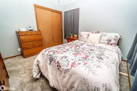 Bedroom - 501 E Maple Ave, Conrad, IA 50621 photo 6 of 9