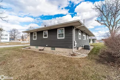 Exterior - 501 E Maple Ave, Conrad, IA 50621 photo 11 of 13