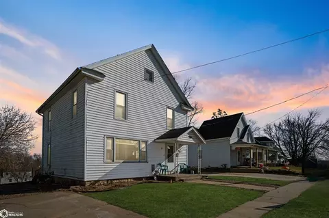 307 N N Frd, Anamosa, IA 52205