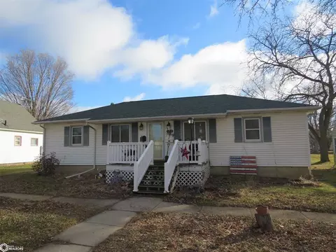 715 2nd NE, Hampton, IA 50441