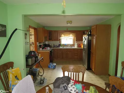Kitchen - 715 2nd NE, Hampton, IA 50441 photo 2 of 2
