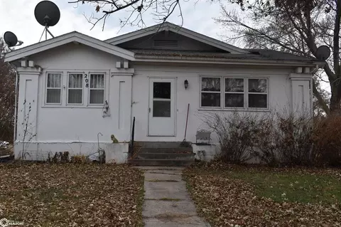 208 Worden St, Farragut, IA 51639