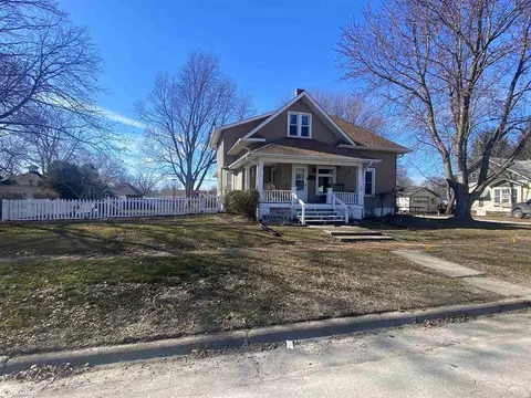 506 N Cedar St, Creston, IA 50801
