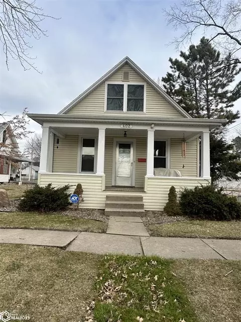 402 Hedge Ave, Burlington, IA 52601