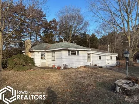 2090 Co Highway 3, Oquawka, IL 61469