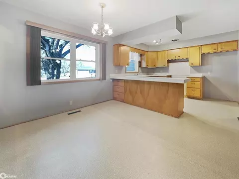 Kitchen - 1601 Terrace Blvd, Hampton, IA 50441 photo 3 of 3