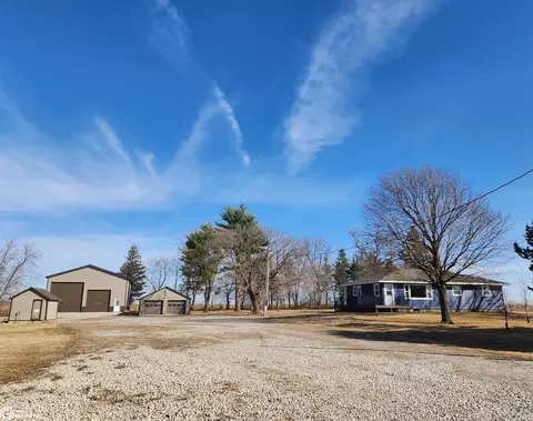 13368 170th St, Rockwell, IA 50469