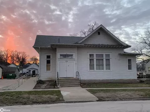 306 N Oak St, Creston, IA 50801