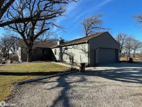 6324 285th St, Clear Lake, IA 50428