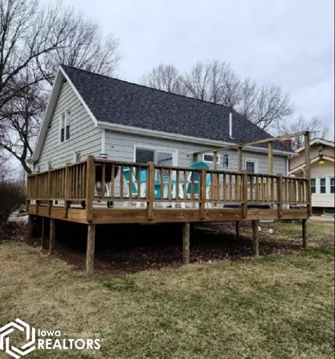 Exterior - 112 Shellway Dr, Mount Ayr, IA 50854 photo 2 of 3
