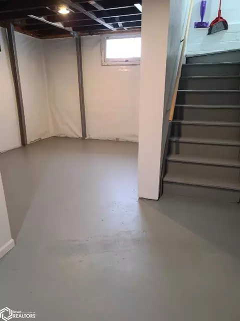 Entry Way - 112 Shellway Dr, Mount Ayr, IA 50854 photo 1 of 2