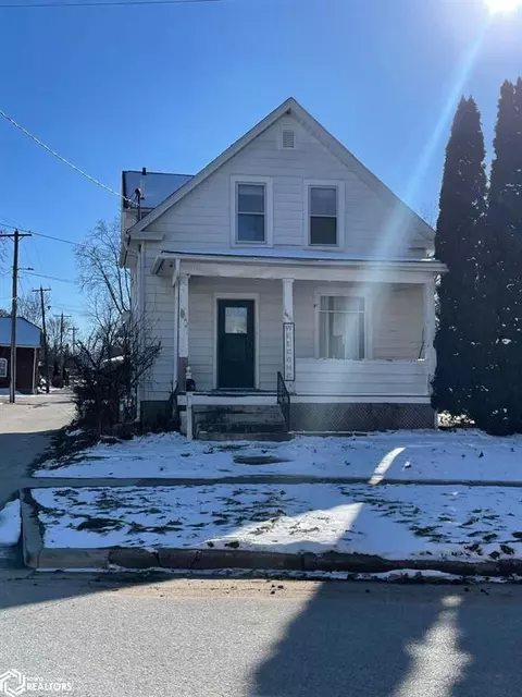 1411 Spray St, Burlington, IA 52601