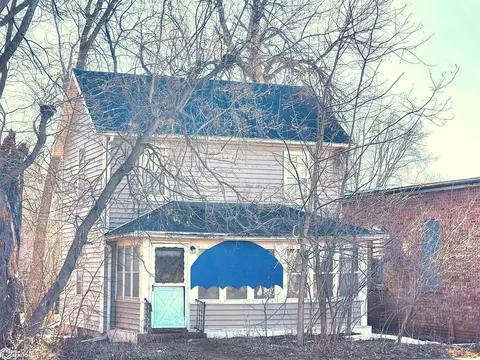 209 E Main Ave, Rockford, IA 50468