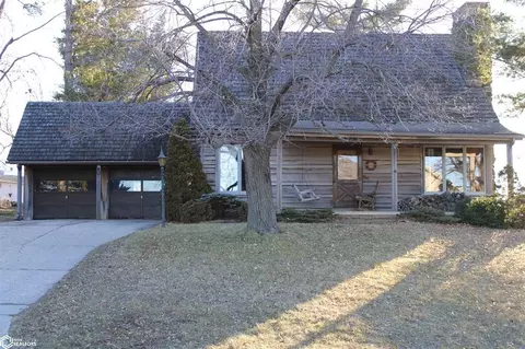1204 S 7th Ave, Marshalltown, IA 50158