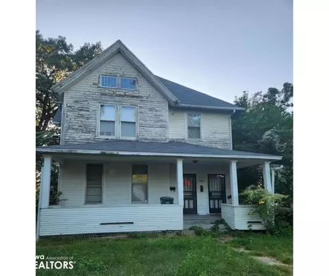 711 Summer St, Burlington, IA 52601