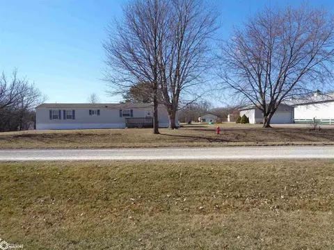 11136 Deere Run Rd, Moravia, IA 52571