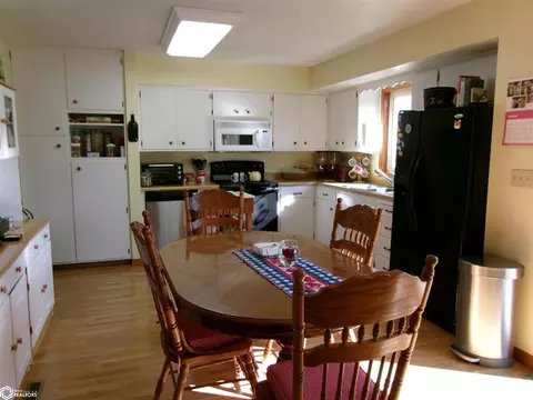 Dining - 609 E 20th St, Atlantic, IA 50022 photo 1 of 3