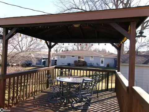 Exterior - 609 E 20th St, Atlantic, IA 50022 photo 5 of 14
