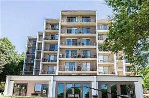 2700 N Shore Dr #604, Clear Lake, IA 50428