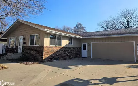 411 S Hall St, Algona, IA 50511