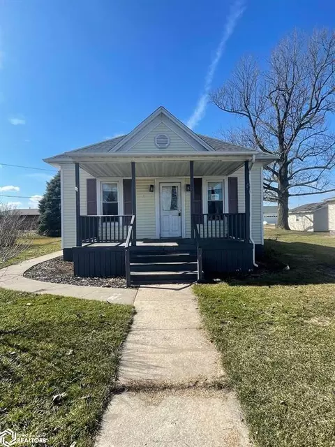 224 Academy St, Cameron, IL 61423