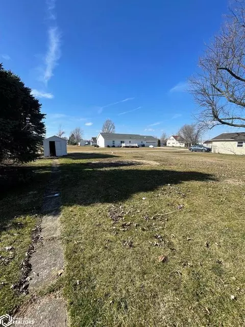 Exterior - 224 Academy St, Cameron, IL 61423 photo 2 of 3