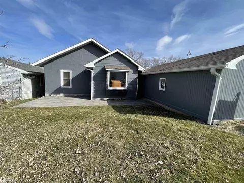 Exterior - 512 N Main St, Centerville, IA 52544 photo 6 of 11