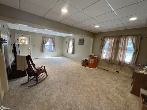 Living - 512 N Main St, Centerville, IA 52544 photo 3 of 6