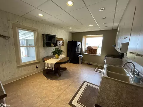 Dining - 512 N Main St, Centerville, IA 52544 photo 1 of 1