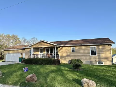 306 4th St, Keosauqua, IA 52565
