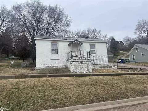 603 Avenue D, Fort Madison, IA 52627