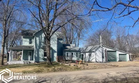211 E Jackson St, Salem, IA 52649
